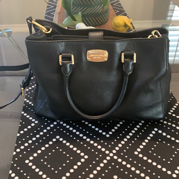 Michael Kors Handbags - Michael Kors Bag